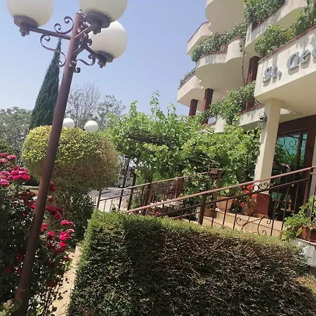 بيت ضيافة St. George